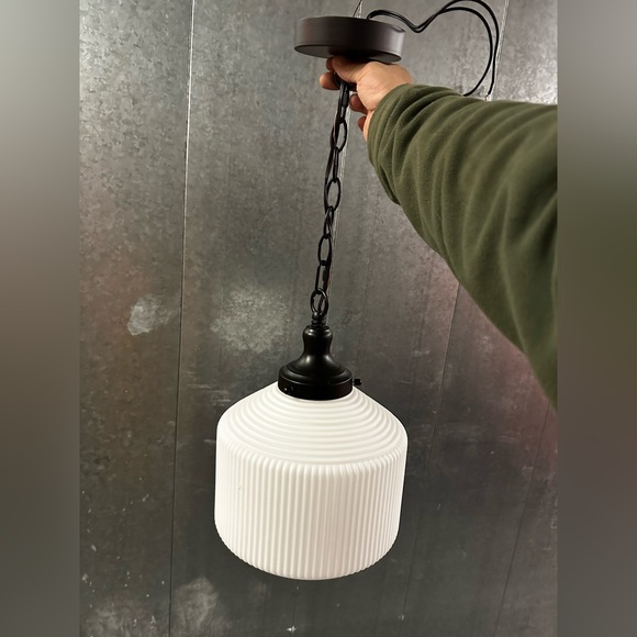 Toltec Lightning Chain Hung Pendant - Picture 4 of 7